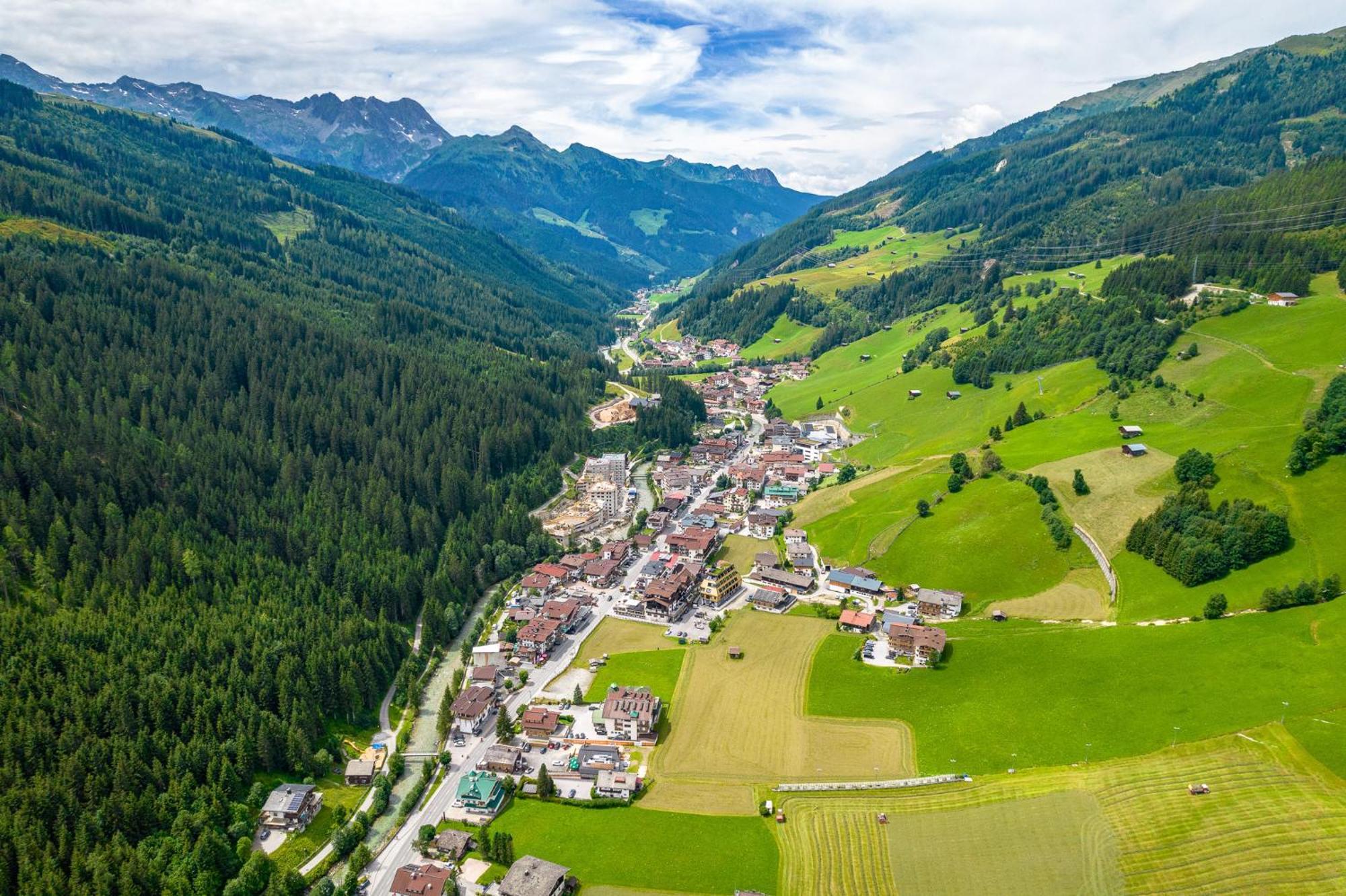 Hotel Sonnenhof Gerlos Centrum ภายนอก รูปภาพ