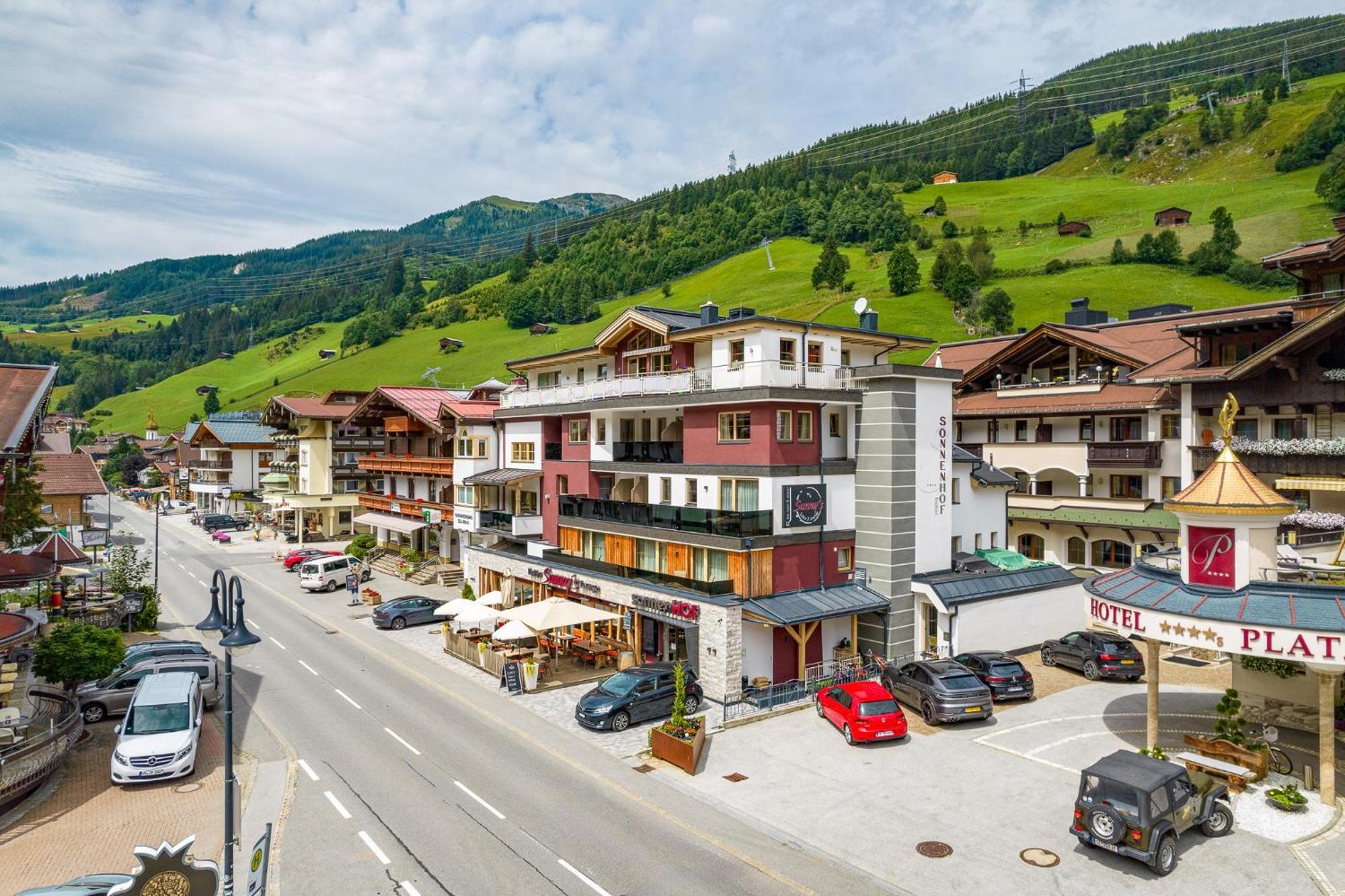 Hotel Sonnenhof Gerlos Centrum ภายนอก รูปภาพ