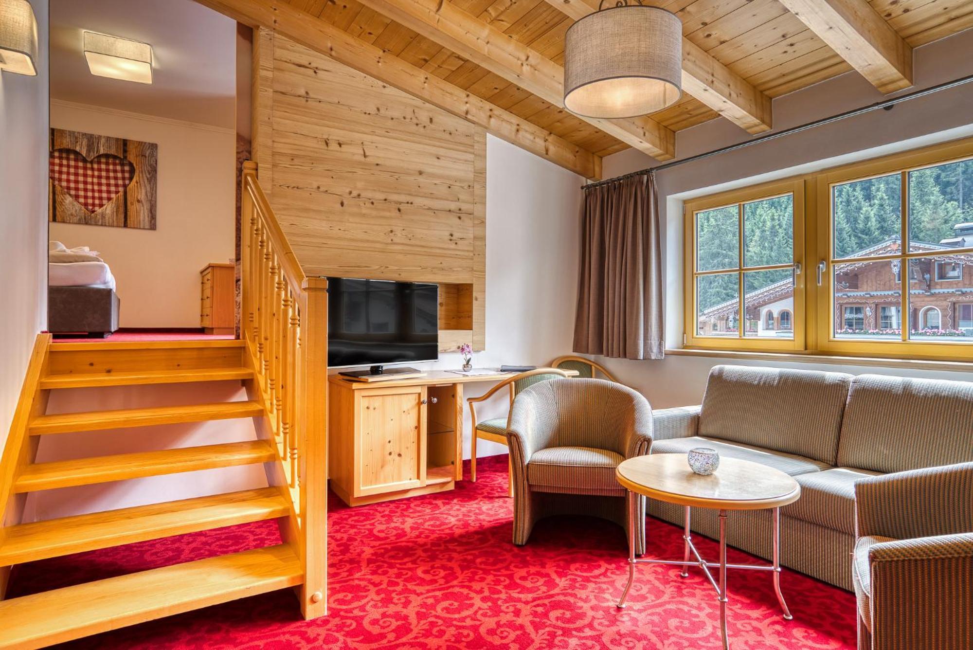 Hotel Sonnenhof Gerlos Centrum ภายนอก รูปภาพ