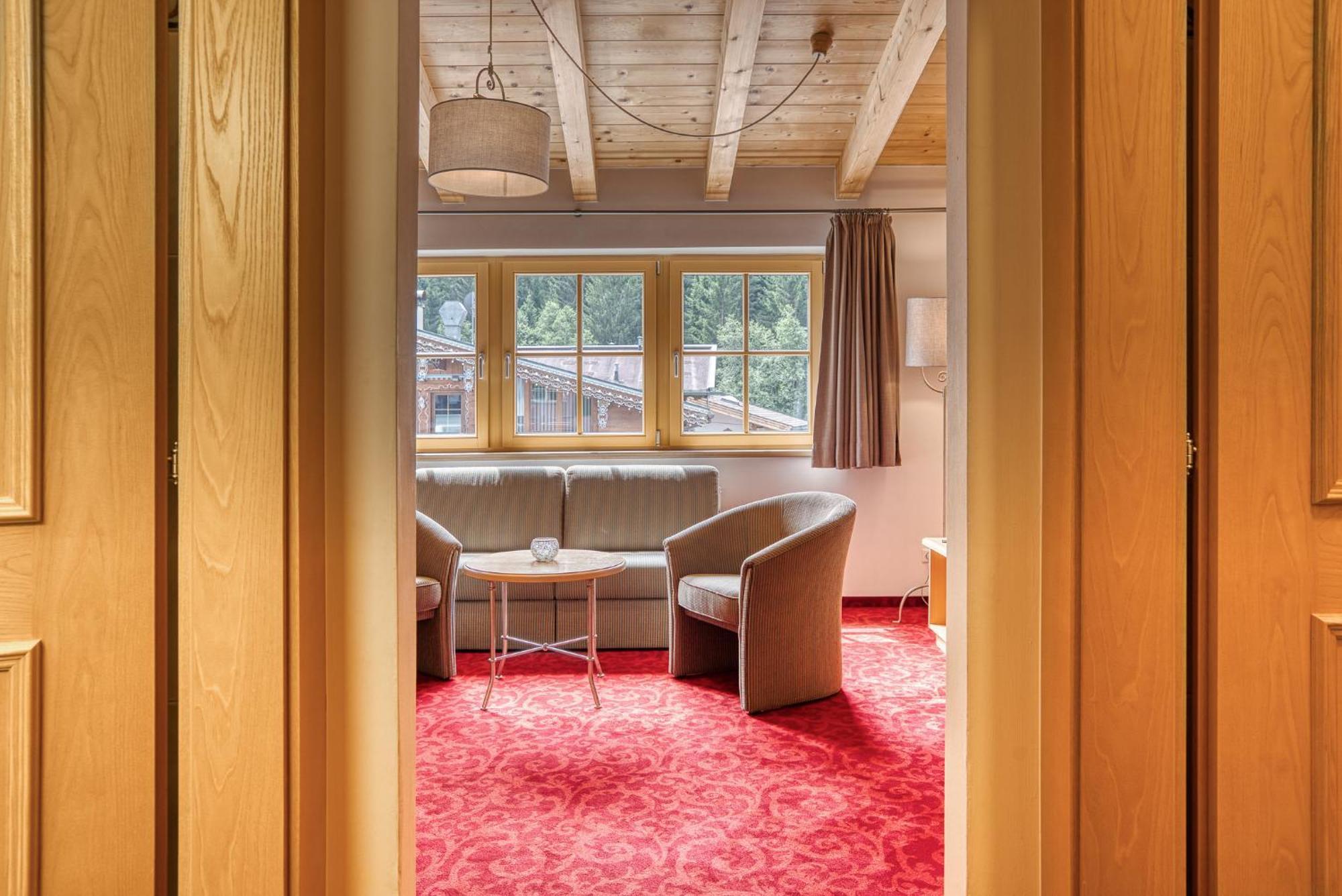 Hotel Sonnenhof Gerlos Centrum ภายนอก รูปภาพ