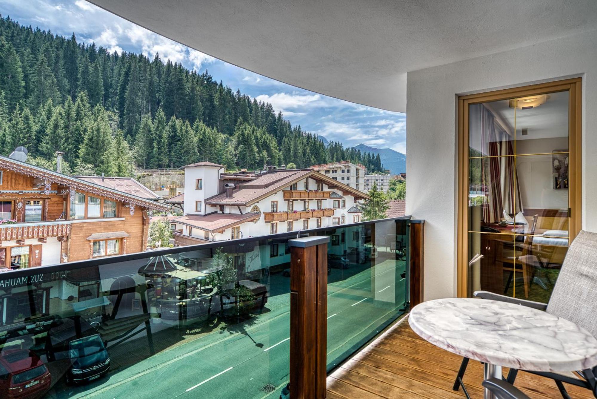 Hotel Sonnenhof Gerlos Centrum ภายนอก รูปภาพ