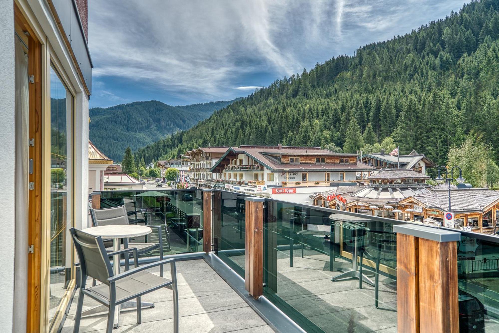 Hotel Sonnenhof Gerlos Centrum ภายนอก รูปภาพ