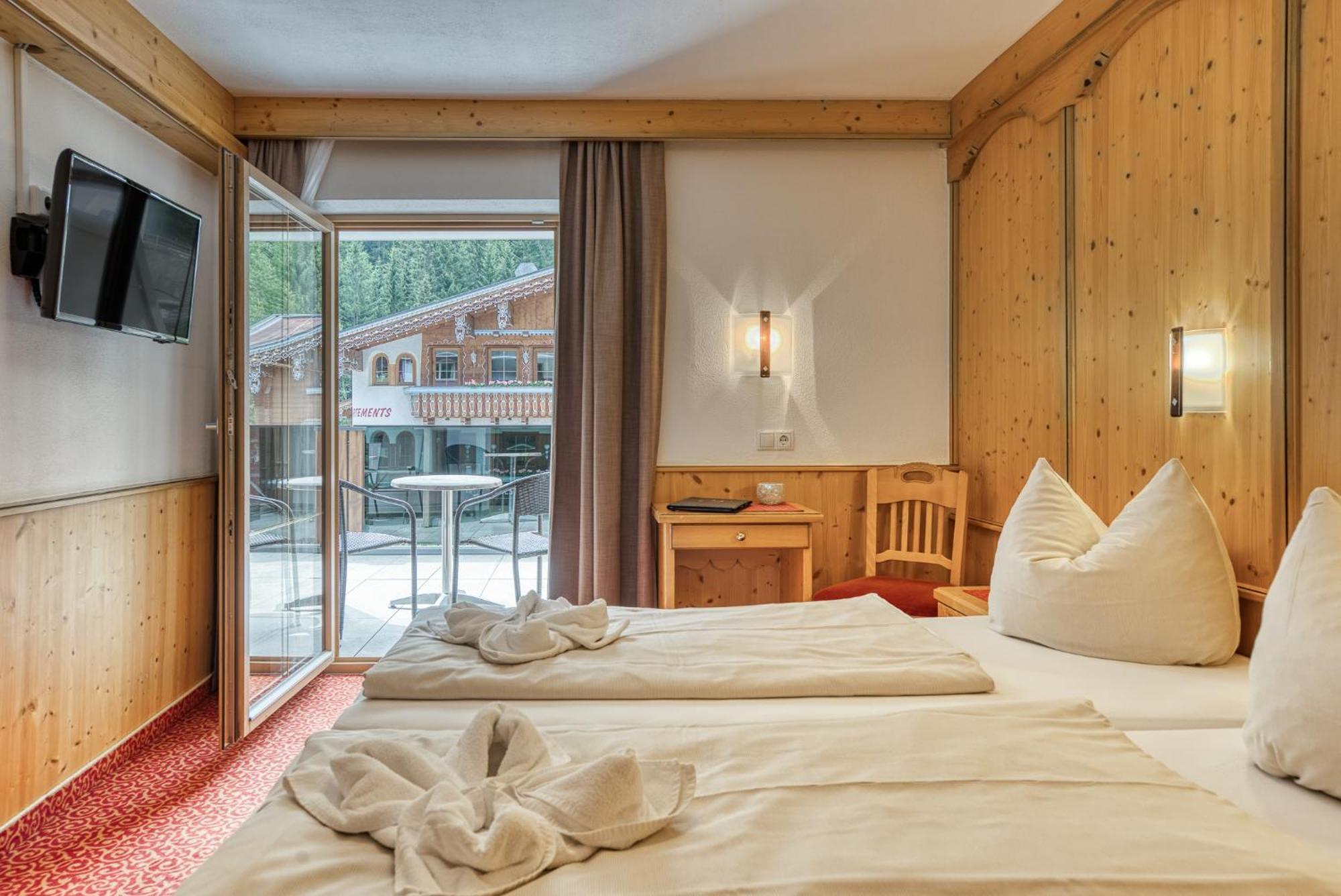 Hotel Sonnenhof Gerlos Centrum ภายนอก รูปภาพ