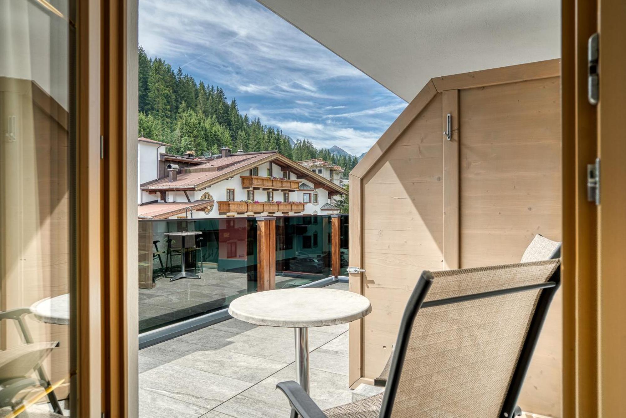 Hotel Sonnenhof Gerlos Centrum ภายนอก รูปภาพ