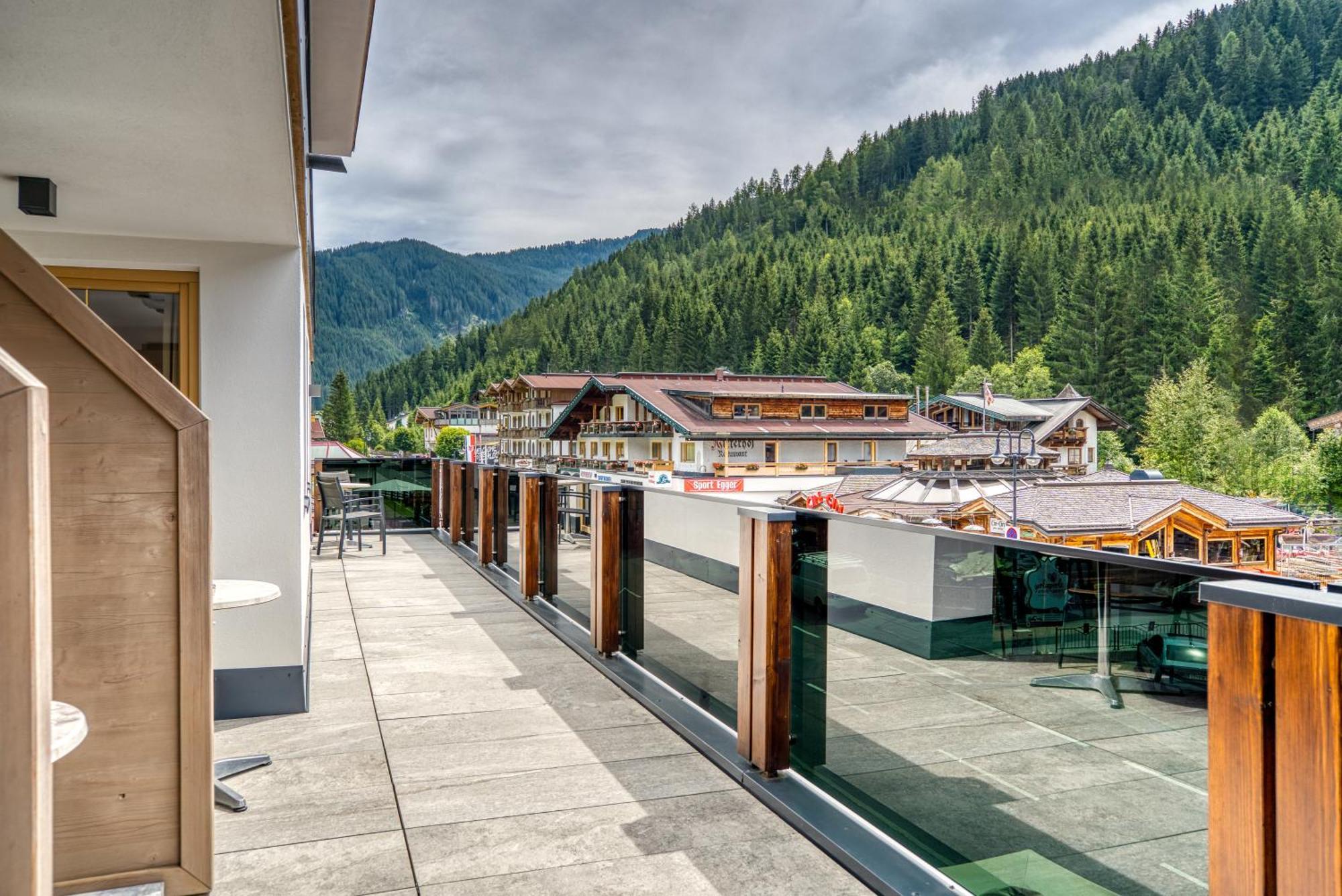Hotel Sonnenhof Gerlos Centrum ภายนอก รูปภาพ